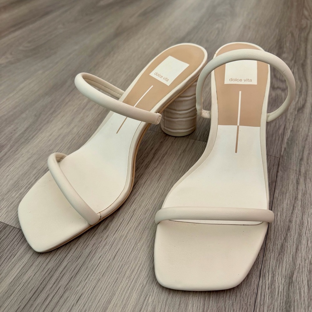 Dolce Vita V-Noles Heels